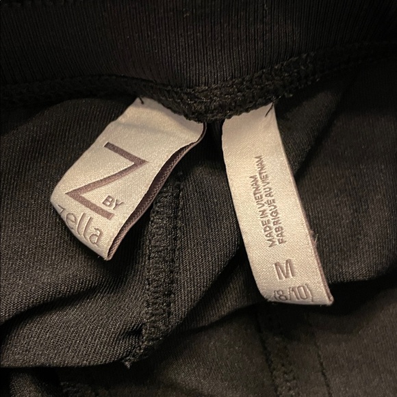 Zella Black Activewear Pants - Picture 5 of 5